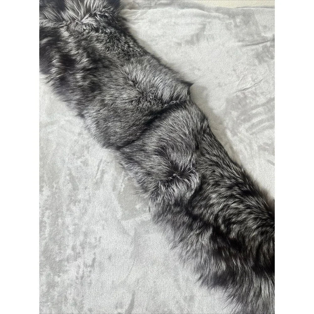 Women’s ST.John Evening Scarf Dyed Fox 95% Silk Velvet Lining Gray One Size - Picture 6 of 11